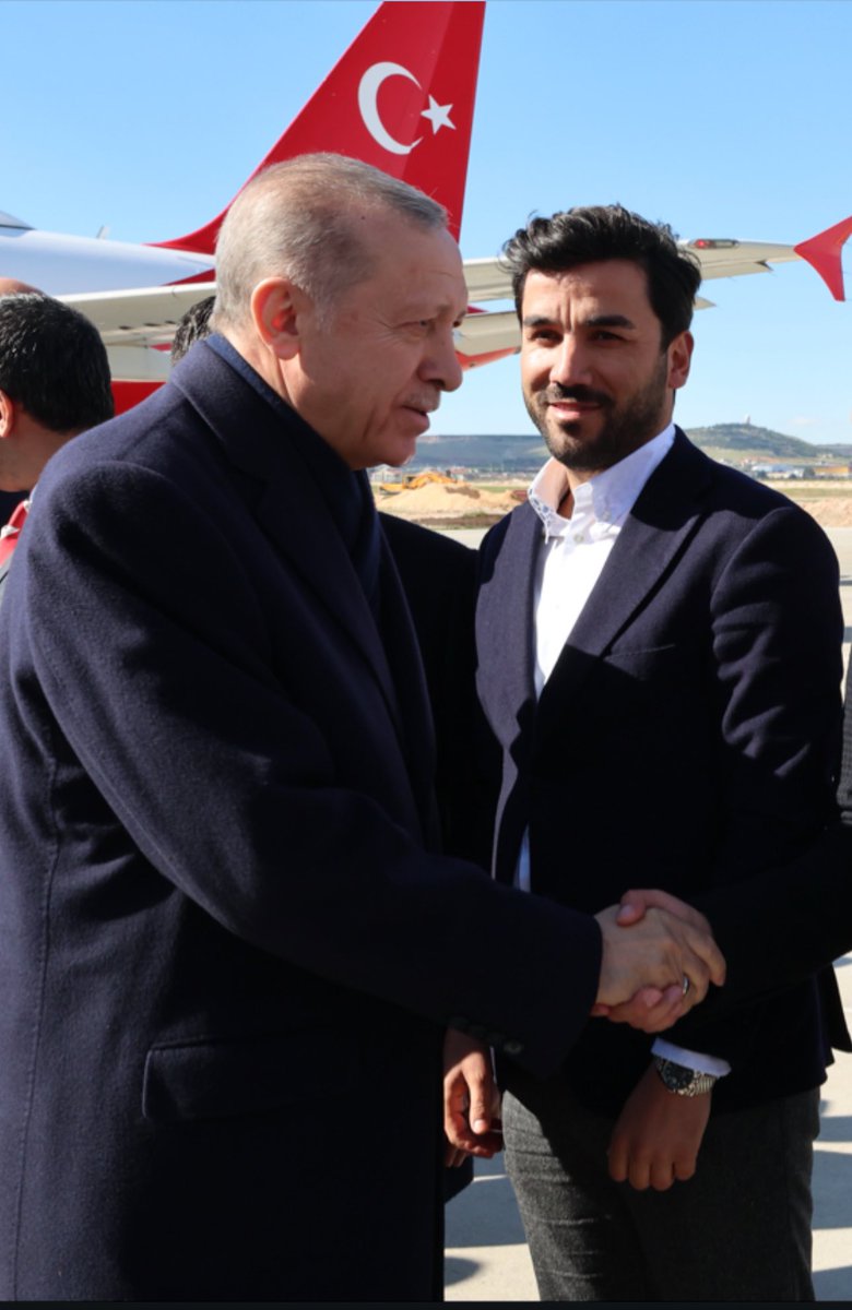CilogluAyd's tweet photo. Gazişehrimize teşrif eden Sn. Cumhurbaşkanımız @RTErdogan havalimanında karşıladık. Rabbim nice zaferler nasip eylesin inşallah🤲🇹🇷🇹🇷 https://t.co/bY3neAxVbh