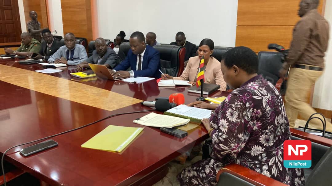 Fireliglntfi's tweet photo. PHOTOS: Prime Minister Robinah Nabbanja is currently in a meeting with the Parliamentary Committee that is probing the distribution of iron sheets and goats that were meant for Karamoja.

@Mujunga_jfahd

#NBSUpdates https://t.co/AhvmiHCAEb