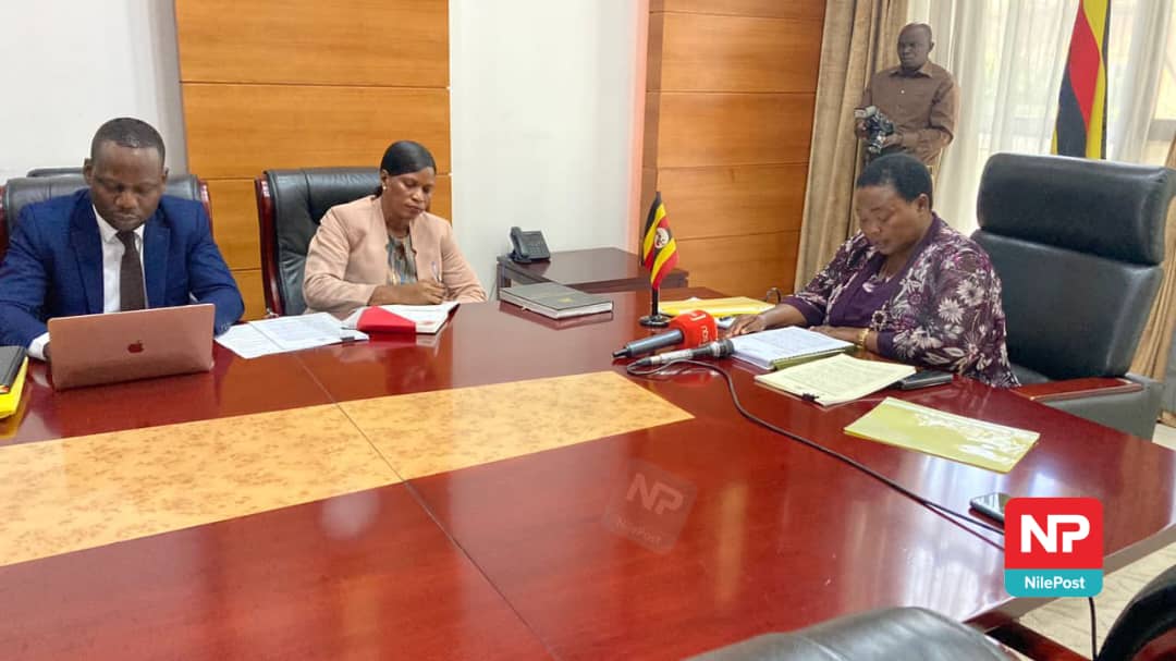 Fireliglntfi's tweet photo. PHOTOS: Prime Minister Robinah Nabbanja is currently in a meeting with the Parliamentary Committee that is probing the distribution of iron sheets and goats that were meant for Karamoja.

@Mujunga_jfahd

#NBSUpdates https://t.co/AhvmiHCAEb
