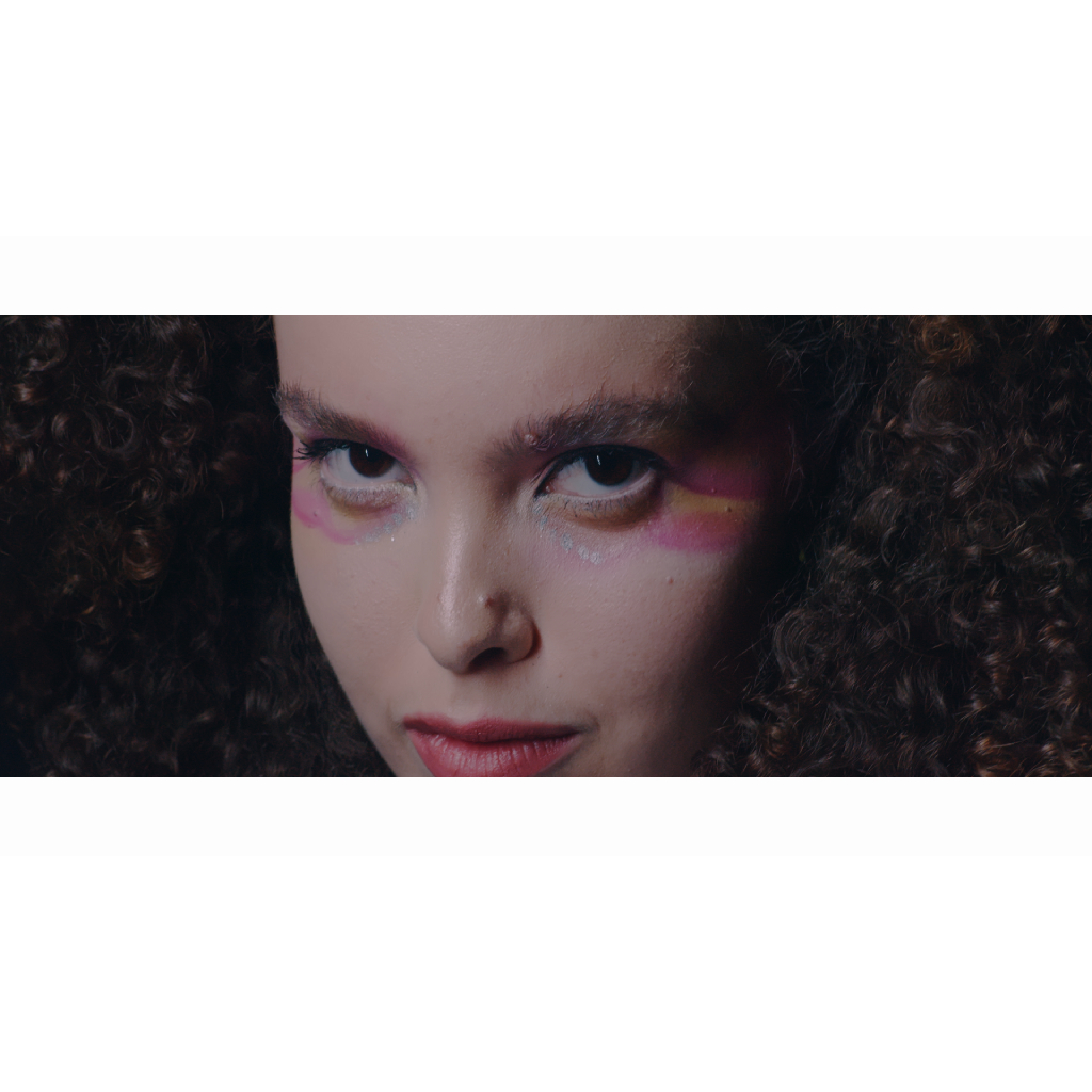 WCAPostStudio's tweet photo. ScreenGrab #MusicVideo “it’s u & ur Eyes”
#Director-Moli
#DOP-Abhay Singh
#PostStudio- @WCAPostStudio
#PostProducer-Devesh Pratap
#Studio #Producer-Sapna Jain
#Colorist-Simran Gill
#Editor-Shivam Chaurasi
#colorgrading #distudio #editstudio #premiumpoststudio #director https://t.co/aCxAFYBvzv
