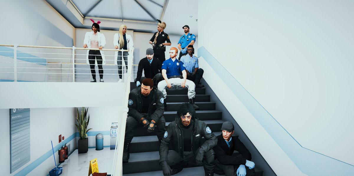 Raquel 💜 tweet media