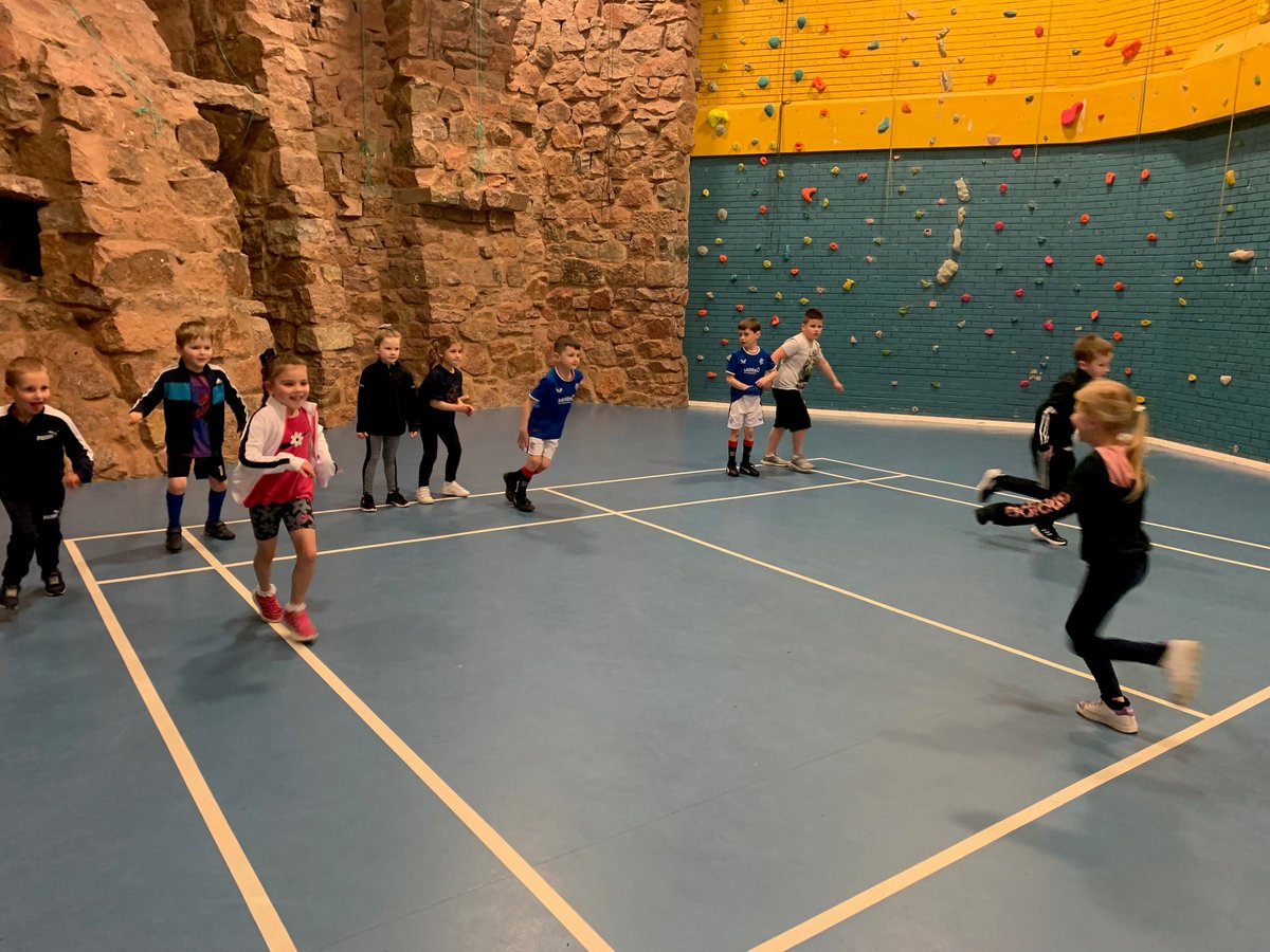 ASAberdeenshire's tweet photo. Today sees the end of the #SpringIntoEaster Mulitsports sessions at #ActiveSchoolsPeterhead.
The children tried out tennis, football, athletics and of course - dodgeball!
Thank you to everyone who came along and a massive thank you to our coaches โญ๏ธ https://t.co/551EC7sxIP