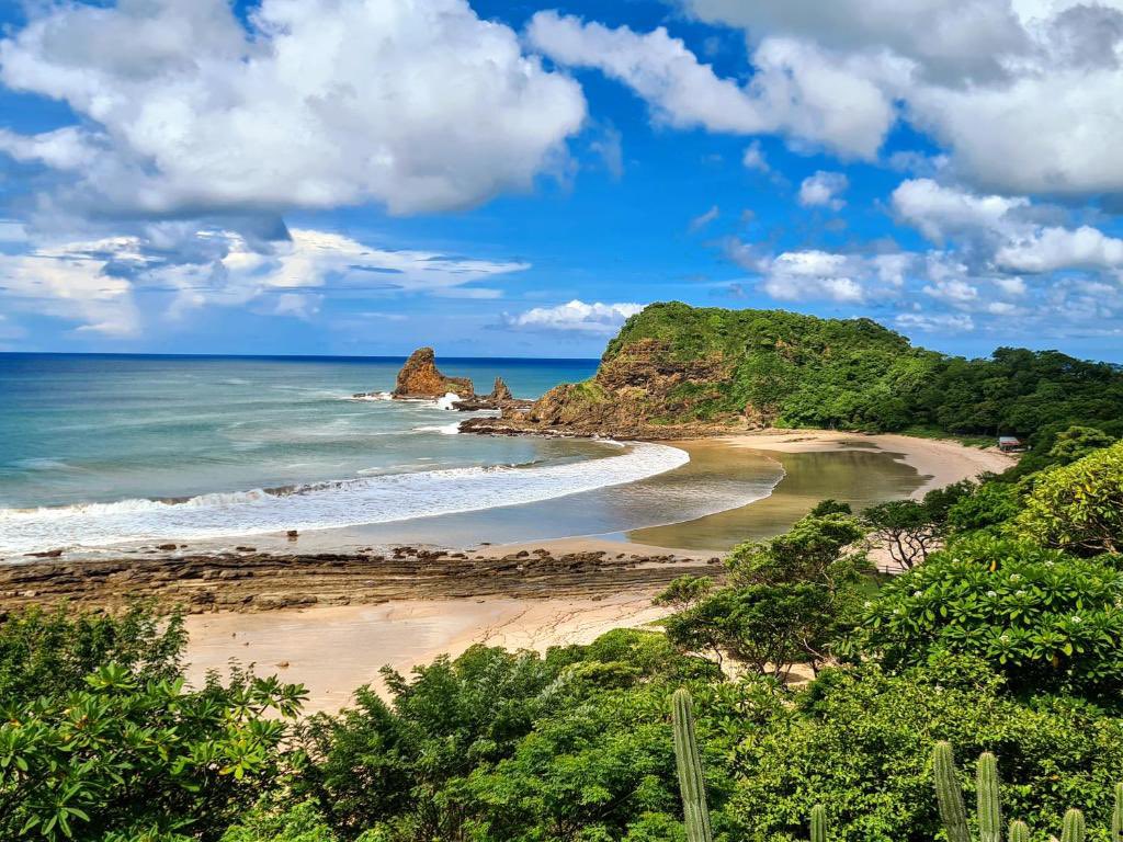 Físicamente en Sant Boi de Llobregat, mentalmente en Playa Maderas, Nicaragua 😍
¡Qué ganas de Semana Santa nicaragüense! 💙🤍💙