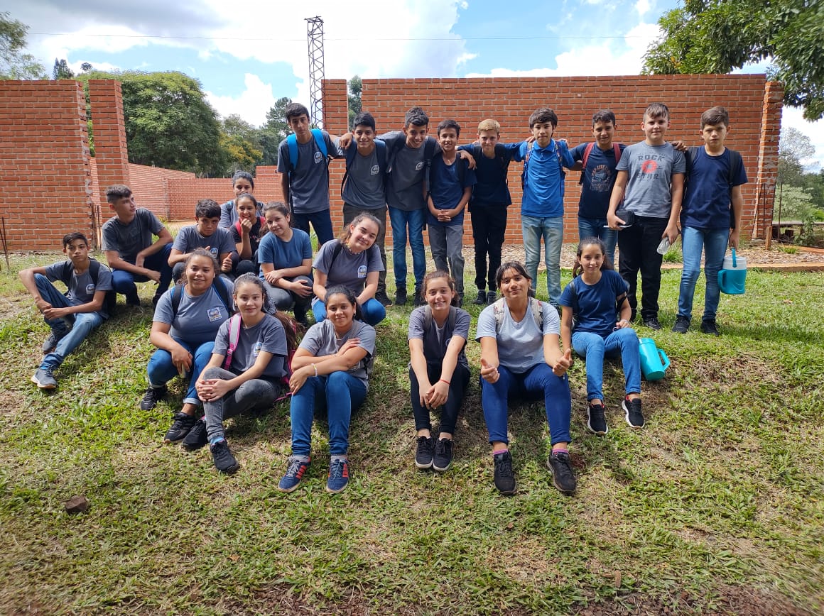 epet35's tweet photo. Iniciamos otro año bendecido, con padres presentes, un incremento nuevamente de la matrícula del 20% y expectantes que los proyectos se cumplan. 
El trabajo colectivo viene dando frutos y la comunidad acompaña.
@gilsonb10 @miguel_sedoff @jalbertogalarza @INETetp @herrerayflia https://t.co/hQLBOAzkdu