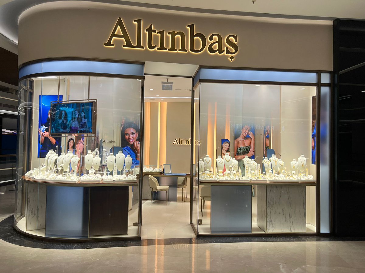 metromalltr's tweet photo. Metromall Ailesine Hoş Geldin Altınbaş!
Şimdi en şık ve en zarif takıları Metromall Altınbaş mağazasında keşfedin.
Metromall Zemin Katta

#metromallavm #ankara #altınbaş #takı #mücevherat https://t.co/OUWq578J2n