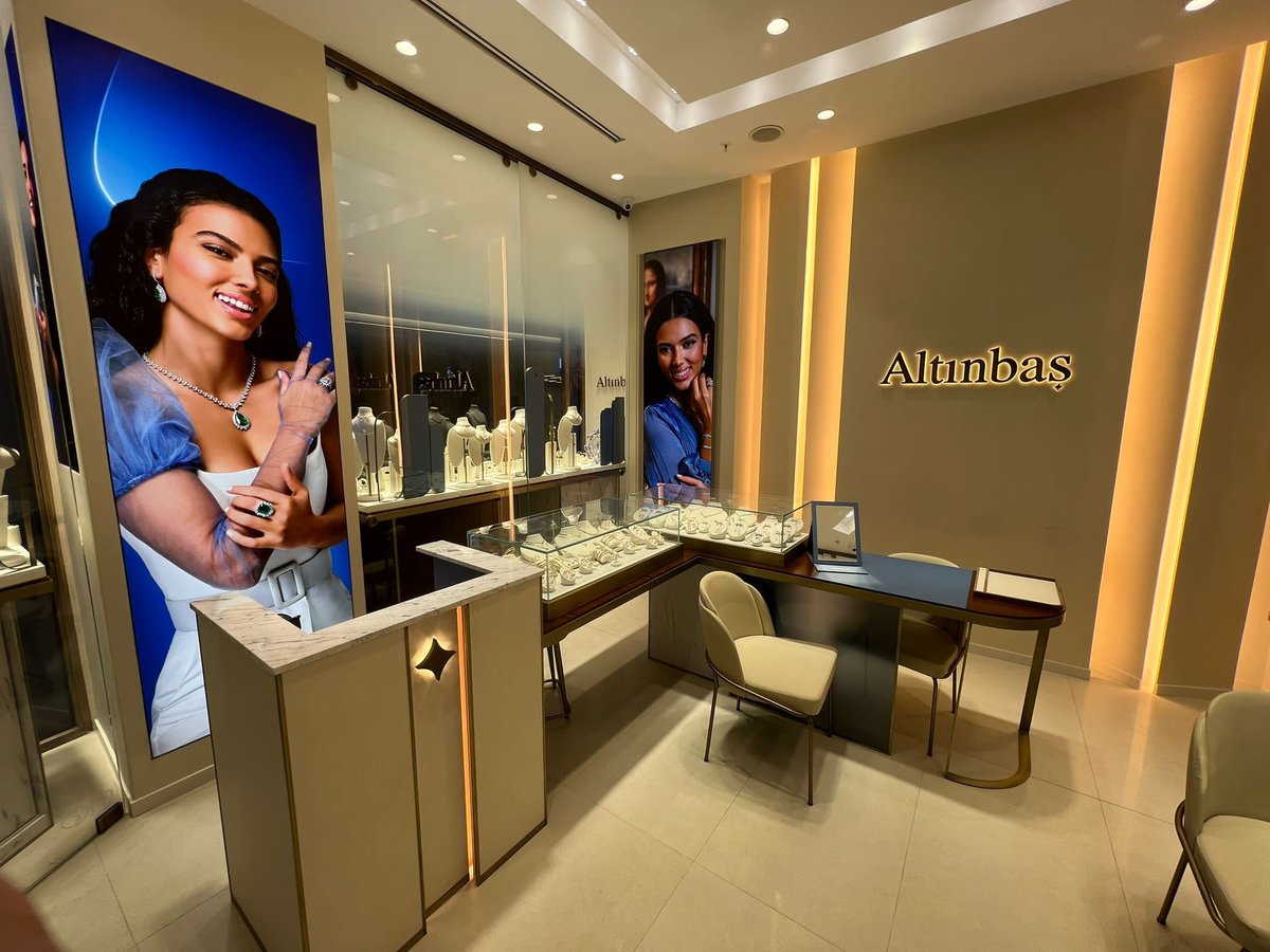 metromalltr's tweet photo. Metromall Ailesine Hoş Geldin Altınbaş!
Şimdi en şık ve en zarif takıları Metromall Altınbaş mağazasında keşfedin.
Metromall Zemin Katta

#metromallavm #ankara #altınbaş #takı #mücevherat https://t.co/OUWq578J2n