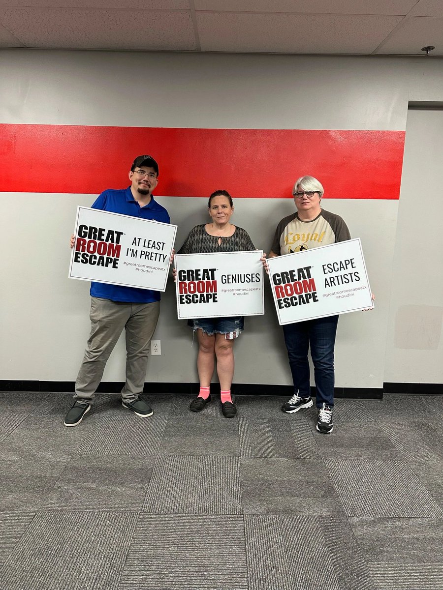 XscapedGames's tweet image. Throwback Thursday
Crystal visiting with friends to do an escape room in Austin, TX. If you're in the area check them out!
greatroomescape.com/austin/