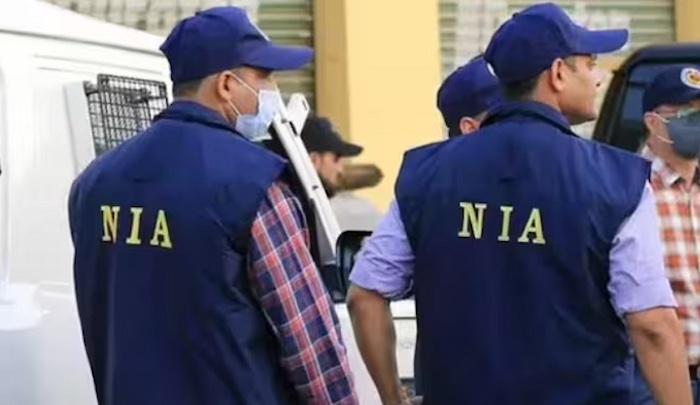 jihadwatchRS's tweet photo. Ramadan in India: Two Muslims arrested for plotting jihad massacre, had enough explosives to level a city https://t.co/XOSeOdaoy5 https://t.co/RKHMasSUDT