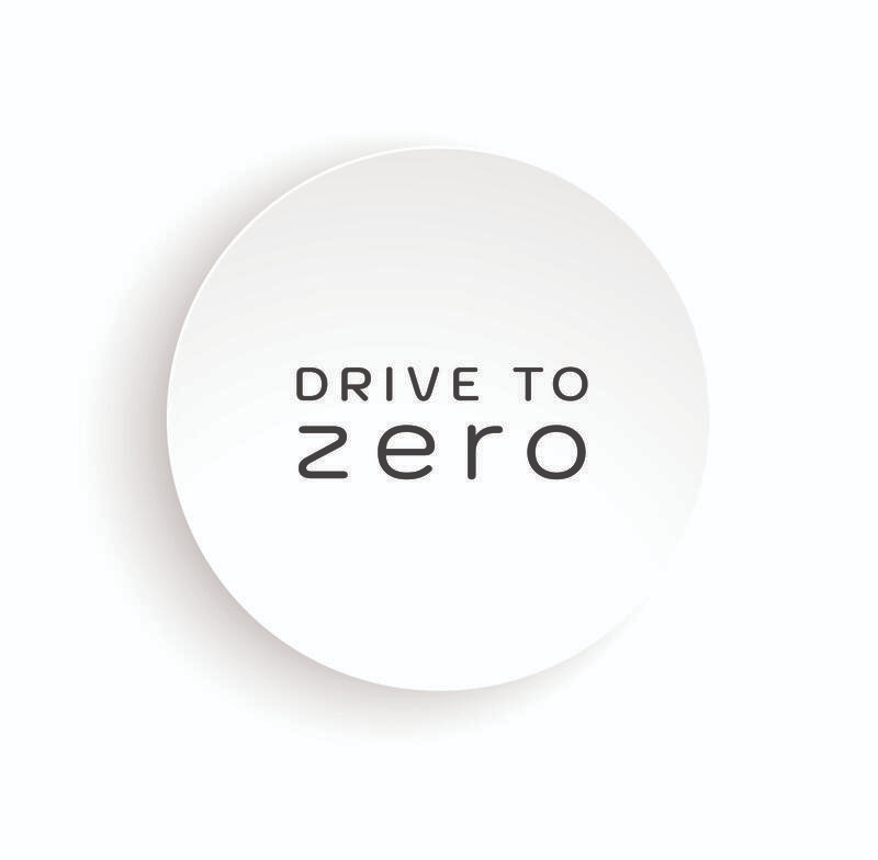 VINCIAutoroutes's tweet photo. VINCI Autoroutes intervient aujourd'hui dans plusieurs tables rondes du salon #drivetozero dédié à la décarbonation de la #mobilité.
Mobilité #électrique, entretien & transformation des infrastructures, #ERS... nous partagerons notre vision de l'#AutorouteBasCarbone. https://t.co/pBFybyeYJD