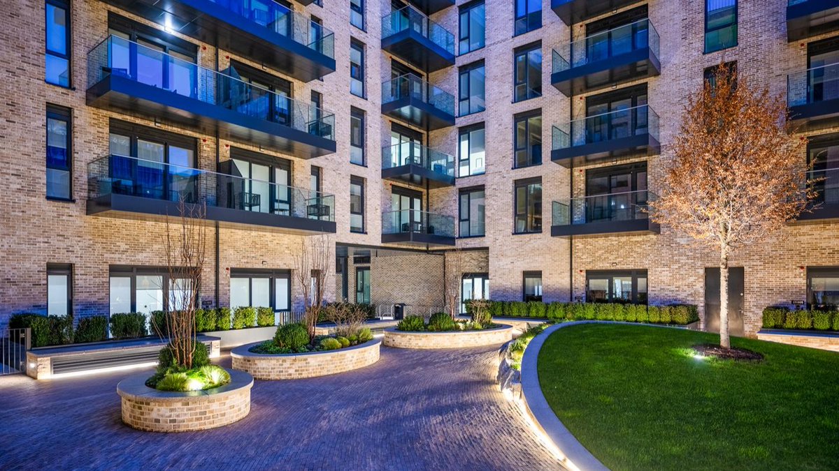 Graepels's tweet photo. Sorry to 'divide' your attention...
Perforated Metal balcony dividers are used at the new Spencer Place apartments in Dublin, allowing light to pass through while maintaining privacy.
#Graepels #PerforatedMetal #PerforatedSheet #BalconyDividers #Balcony #Dublin #Architecture https://t.co/oCd2YWvdhj