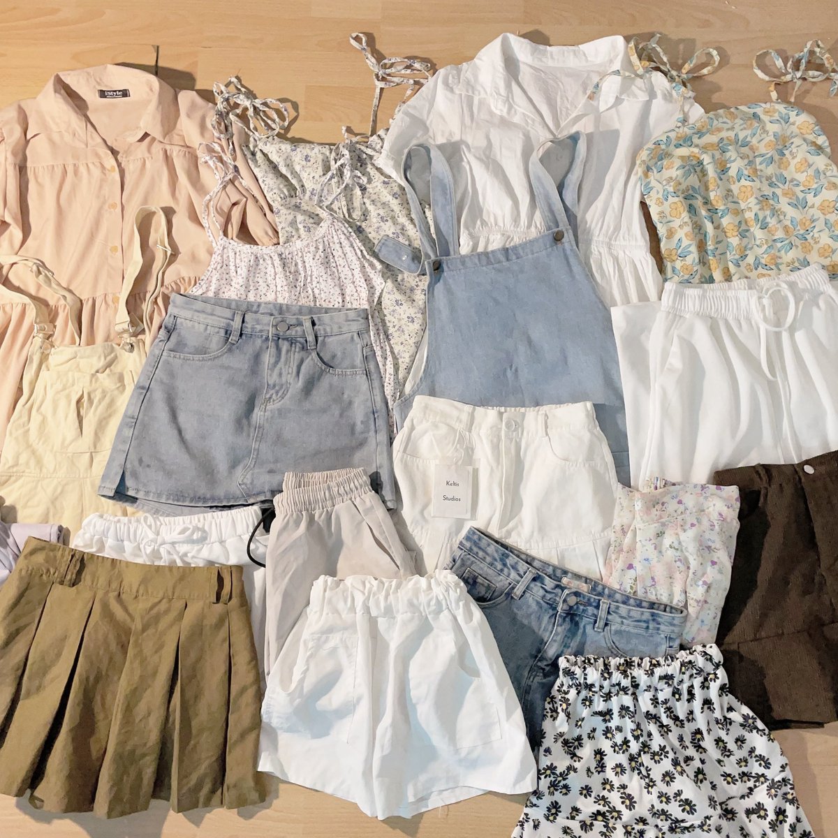 Coolkidscamppp2's tweet image. (🏖️☀️) มีเสื้อผ้าไปเที่ยวอ๊ะยางง😚
 ราคาเริ่มต้น 20 
 𖥧 𖧧 ลงของวันศุกร์  19.00 น. 
ꕊ ค่าส่ง 50.- ไม่บวกเพิ่มค่า
𓆸 กดติดตามลด 5 บาทงับ 
สุ่มแจกส่งฟรีจากรีทวิต1คน

#ส่งต่อเสื้อผ้า #เสื้อผ้ามือสอง #ส่งต่อเสื้อผ้ามือสอง #เสื้อผ้ามือ2 #เสื้อผ้ามือสองสภาพดี #ส่งต่อเสื้อผ้ามือ2