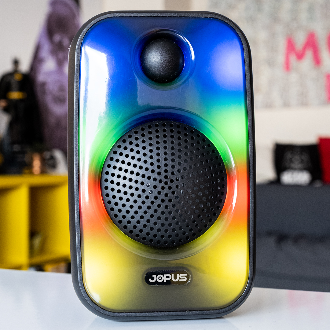 SimkonGlobal's tweet photo. BT Range: 10 Meters
SNR: ≤70 dB
Battery Capacity: 500 mAh
Charging Voltage: DC 5V
Audio input: Bluetooth / SD Card / FM / USB Drive
Power: 3 Watt
Frequency Response: 100Hz-20Khz

#jopus #simex #mytel #powerbank #battery #gamer #gaming #datacable #music #musicbox #technology https://t.co/kNMxF9XcaN