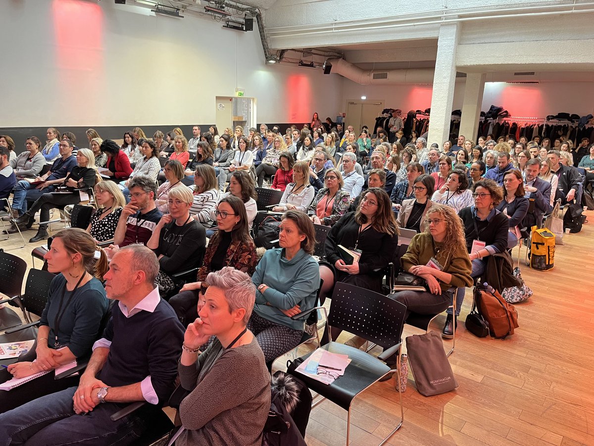 YvesCharmont's tweet image. ⁦@cap_com⁩ vient de lancer ses 16e Rencontres #cominterne avec une forte affluence dans ces circonstances. En direct : de précieux chiffres avec la radioscopie du métier. #compublique #capcom23