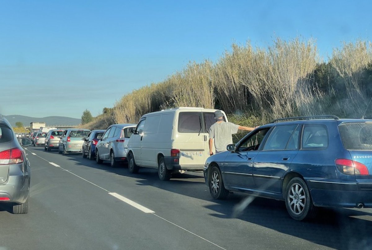 🚗💡#Bordeaux : Plus de 240 000 actifs concernés par les interdictions de circuler dans la métropole bordelaise dès 2024 ! Découvrez les conséquences économiques et sociales dans notre article⬇️ bit.ly/3nbo47x <a href="/CCIBdxGironde/">CCI Bordeaux Gironde</a> #Automobile #Mobilite #ZFE