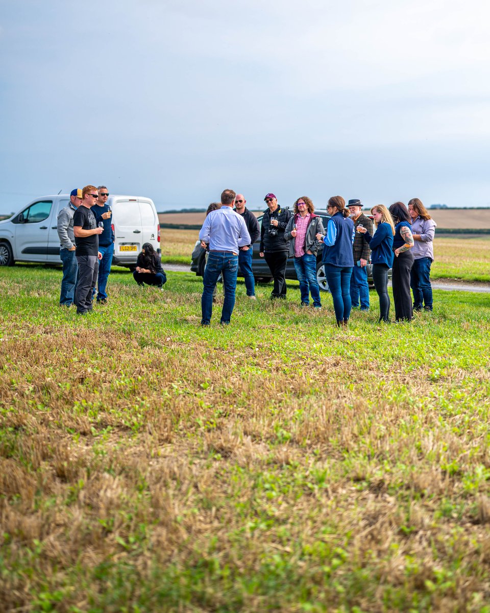 SpiritYorkshire's tweet photo. If you've a long weekend long journey planned, we've just the thing... 

Co-founder David recently joined Joshua and Jason from @OneNationWhisky podcast to get into the nitty gritty of soil, farming, single malt and whisky. 

Find it on your preferred podcast platform. https://t.co/33L9qctyGw