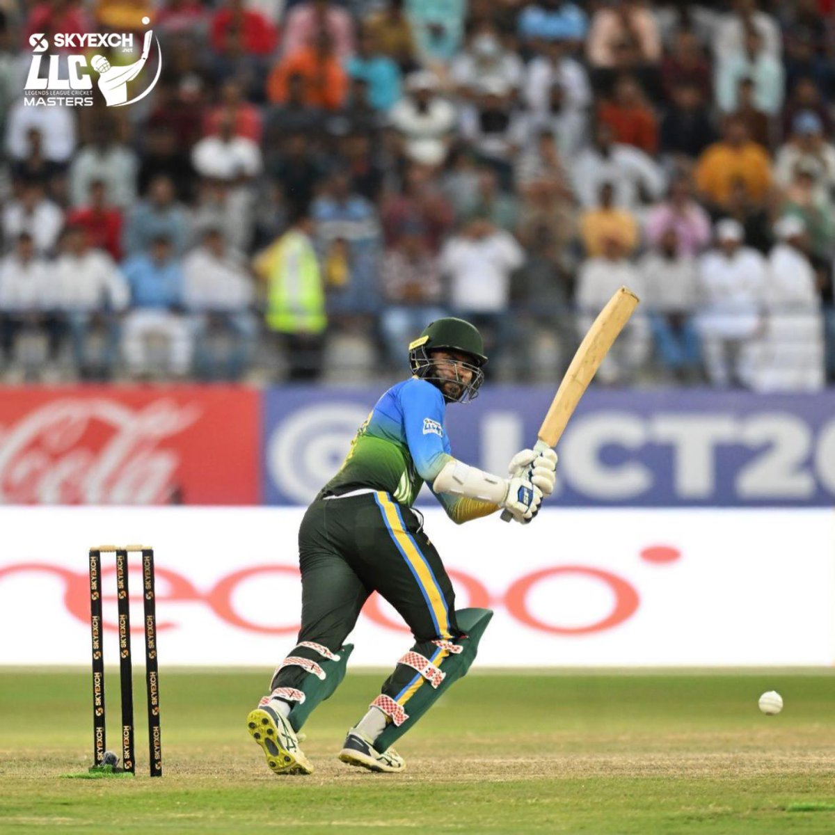 AsiaLionsLLC's tweet photo. A performance that was class apart! ⚡🏏

The thriller @upultharanga44 displays what it’s like to be at the top. 🦁🔥

#LegendsLeagueCricket #LLCMasters #LLCT20 #YahanSabBossHain #UpulTharanga https://t.co/2ri4owwfMM