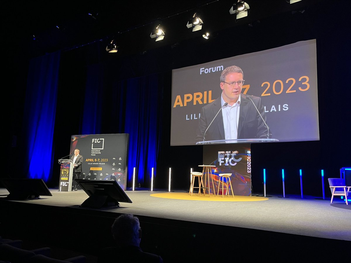 [#FIC2023]
🎙️ Vincent Strubel DG <a href="/ANSSI_FR/">ANSSI</a> a ouvert la conférence plénière de cette seconde journée du <a href="/FIC_eu/">Forum InCyber (FIC) - EUROPE</a>
L'occasion de revenir sur les grandes orientations de l'ANSSI et de la filière #cyber :
☑️ Etat de la menace
☑️ Massification de la réponse
☑️ NIS 2
☑️ CSIRTs
☑️ Cloud