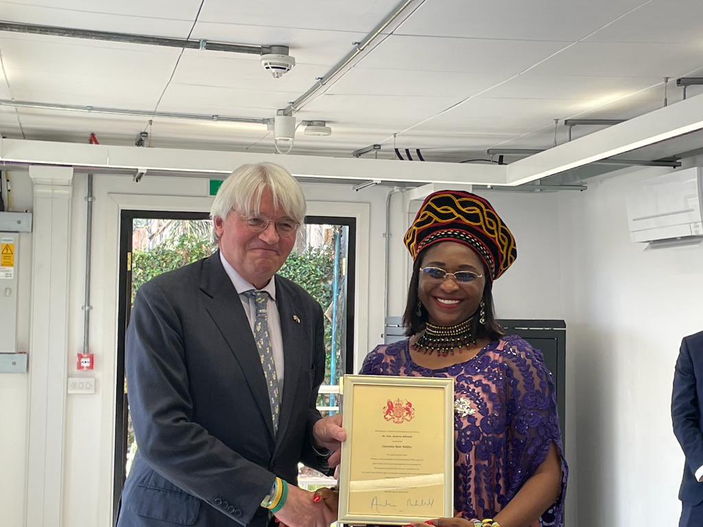 AndrewmitchMP's tweet photo. The UK-Cameroon relationship continues to go from strength to strength. It was my honour to be joined by His Excellency, Felix Mbayu to reopen the British High Commission in #Yaoundé. A symbol of the reenergised and reinvigorated partnership between our two countries 🇬🇧🇨🇲 https://t.co/dWWkQ8SPZF