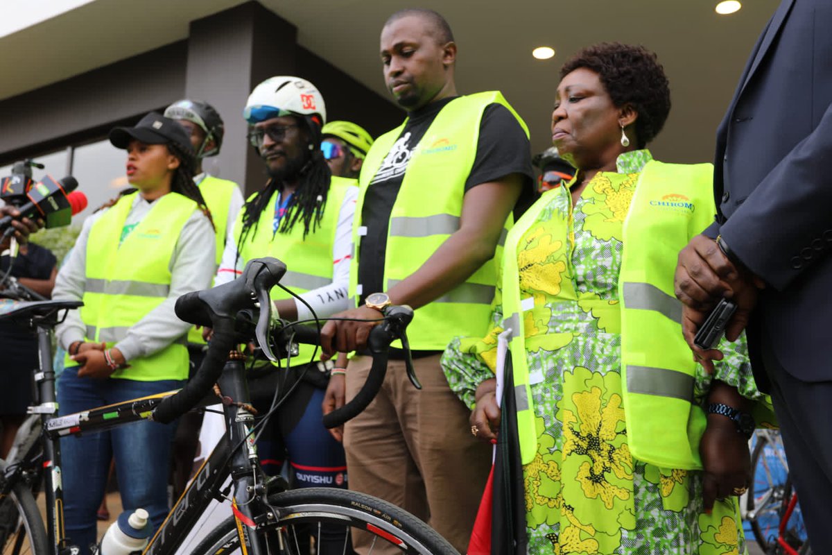 ikokay_africa's tweet photo. Cycling for environmental wellness official flag off, all roads leads to @Meru_county #ChekiTubonge #Meru #EasterWeekend #MentalHealthKenya #JazaMiti #environmentalchampions https://t.co/yJc6TFUoFi