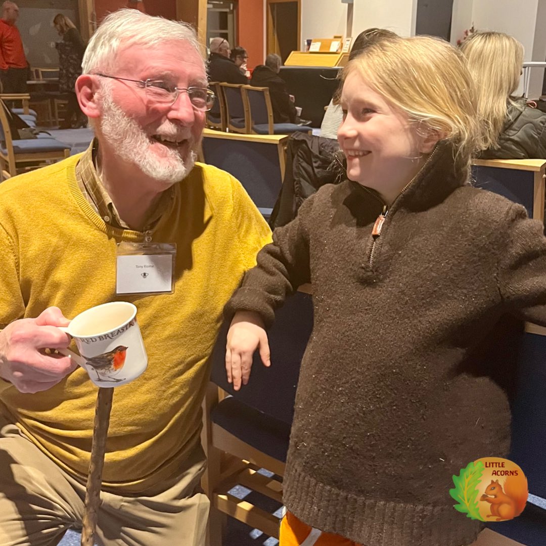 LittleAcornsCIC's tweet photo. 49 yrs beekeeping and this lovely gent takes the time to share his knowledge &amp; experience with the youngest recruits. Thank you Brian and @AyrBeekeepers We can’t wait to visit the apiary next week &amp; learn from the best 🐝🍯 #beekeeping #intergenerationallearning #youngbeekeepers https://t.co/6OfqaP8bBL