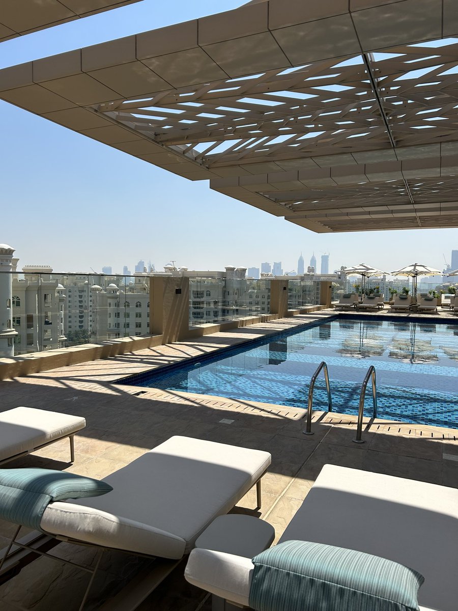 Cheval_Global's tweet image. Beautiful day at the rooftop on Cheval Maison The Palm Dubai! ☀️🇦🇪 #ChevalCollection #Dubai