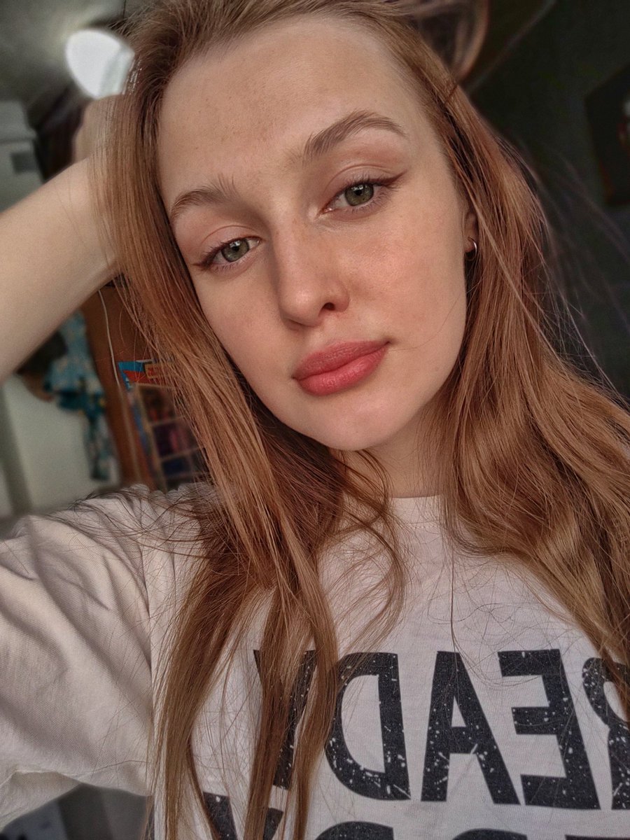 Margoblblbl's tweet photo. Интересно конечно, заниматься тем, что тебе действительно нравится и быть увлечённым этим
Первый раз, за свои почти 23 года нашла что-то типо хобби наверное https://t.co/qtjfNfkfWK