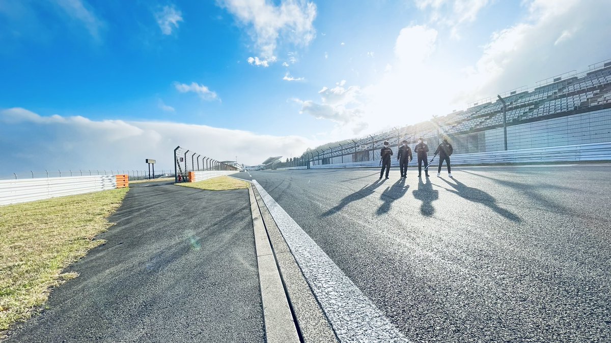 hirotet8's tweet photo. course walk
今年も始まったという感じ
#superformula
#coursewalk https://t.co/75RUlHZUV0
