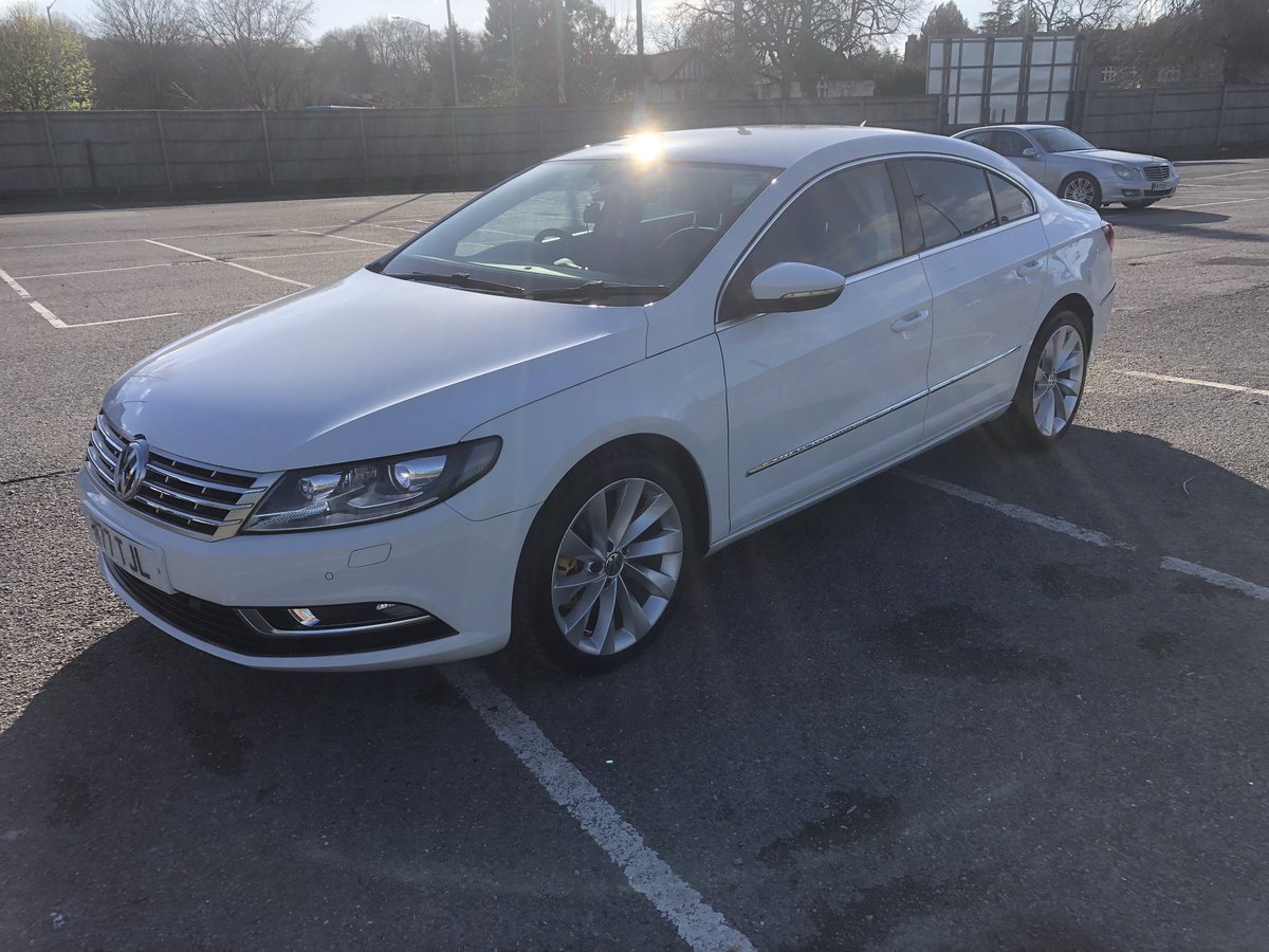 TonyL6767's tweet photo. My other passion apart from @thfc Cleaning my car #shiny #vwcc #COYS https://t.co/qBXsN9bd9S