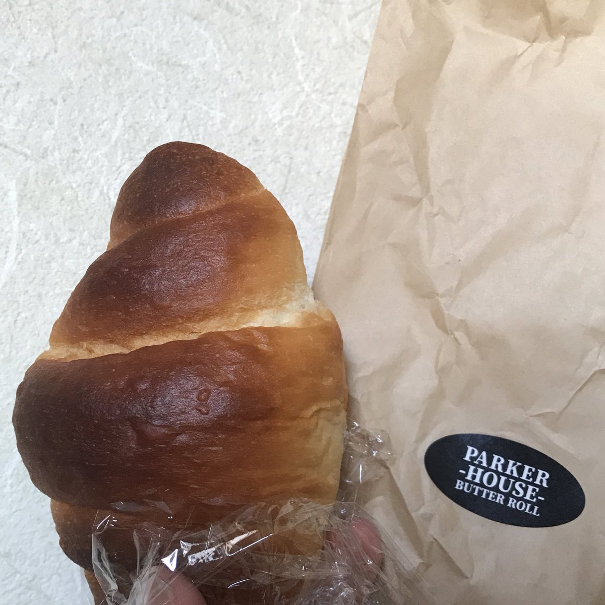 aiS_115wtnb's tweet photo. パーカーハウスさんのバターロール、激ウマだから茅場町行った時は是非ー🥐
#Parkerhouse #butterroll https://t.co/VUryg4veiR