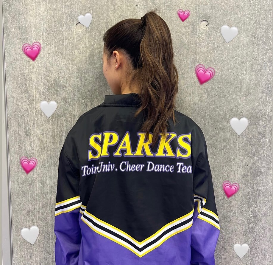 DanceToin's tweet photo. SPARKSのウインドブレーカーです💜 https://t.co/DvmsREjepv https://t.co/zQpldtSGiI