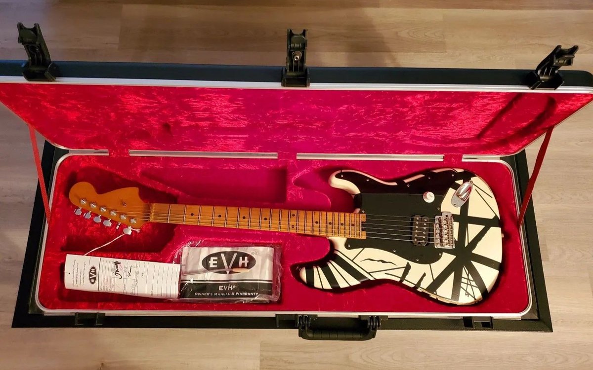 The <a href="/evhgear/">EVH Gear</a> Striped Series '78 Eruption
Thanks to Reed, Mark and staff at <a href="/gwpremium/">Guitarworks</a>