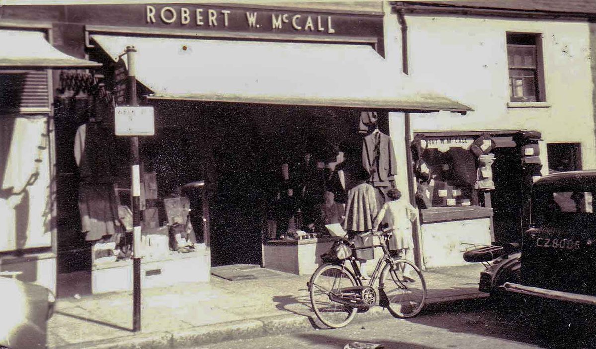 It's our birthday! McCalls is 67 years old today, founded on 6th April 1956 🥳💙

Throwback to our first shopfront all those years ago 😄
#McCallsofLisburn #FamilyBusiness #ThrowBackThursday