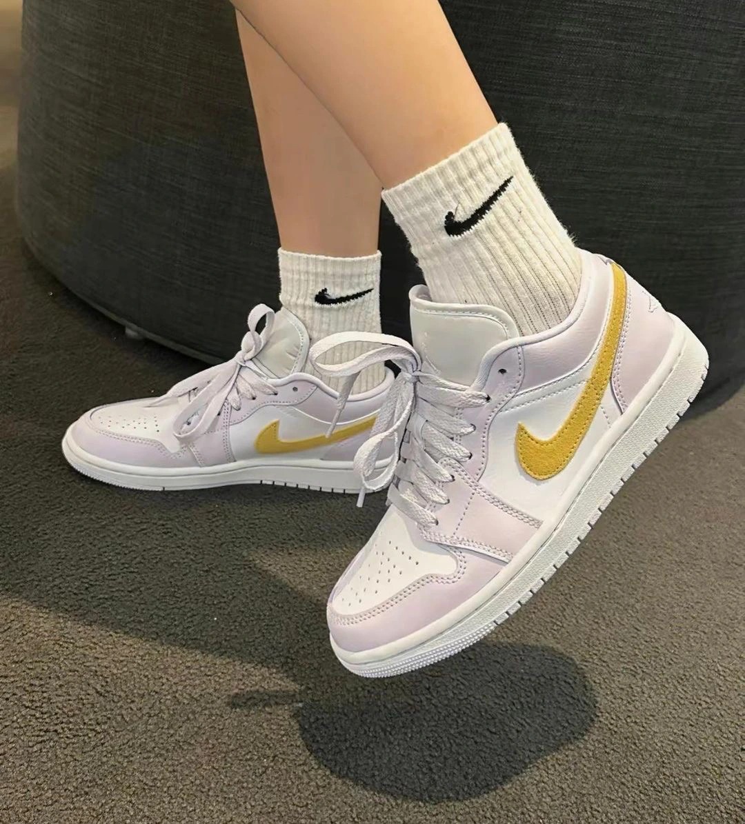 CaminoTV's tweet photo. La Jordan 1 Low "Barely Grape" 🌸

Lien : https://t.co/VEE57eGvED (120€) https://t.co/aKLzJcM0dM