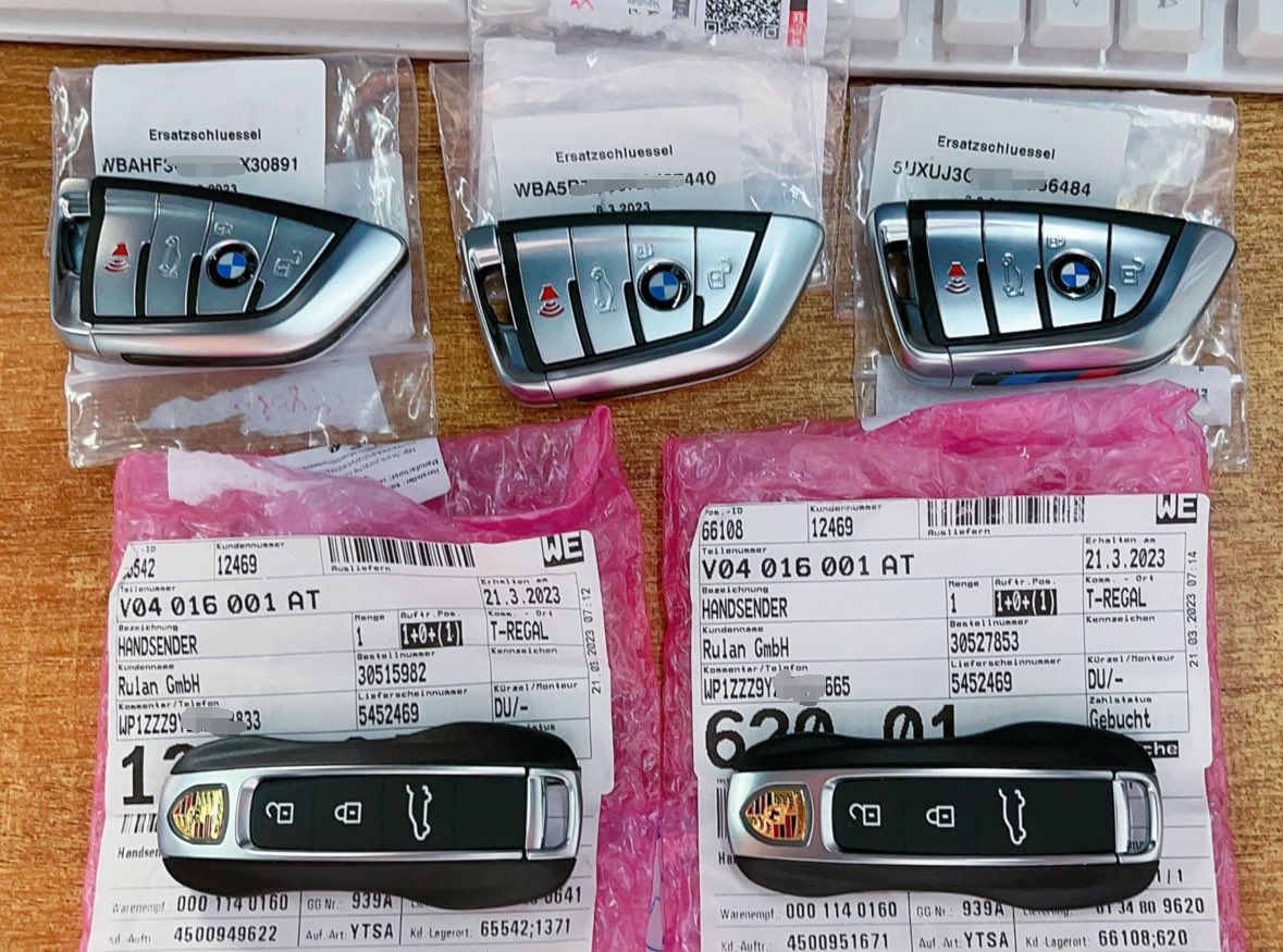 #Mqb48   （all MQB48）
1, key all lost, read cluster immo data, synchronous data 99usd, 
2, by obd, add key, immo data 200usd, 
3, all keys lost, immo data and synchronous data, 250usd,
 Key Jack WhatsApp+86 15712128585