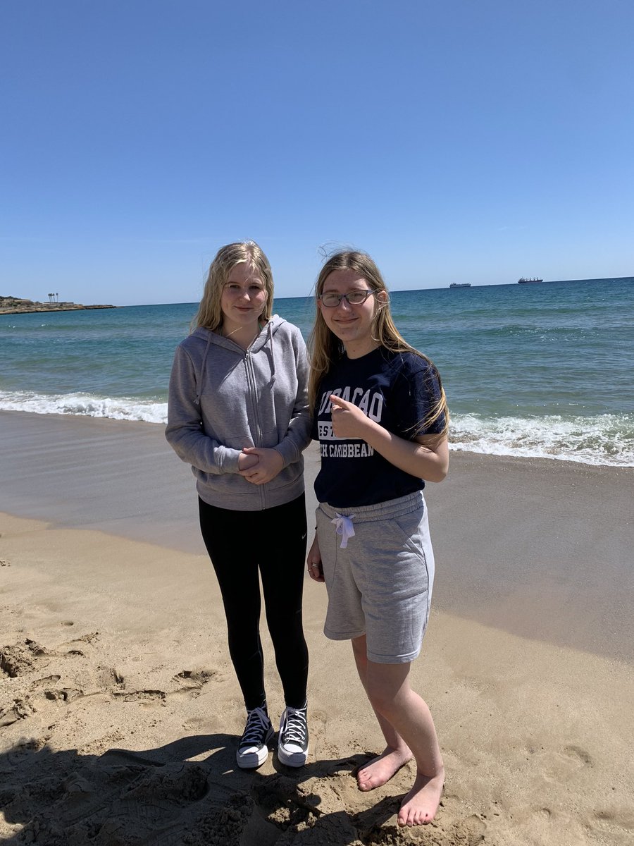 malonelanguages's tweet image. Feliz cumpleaños a Katie y Rebekah🥳🎉🎂 our two birthday girls!