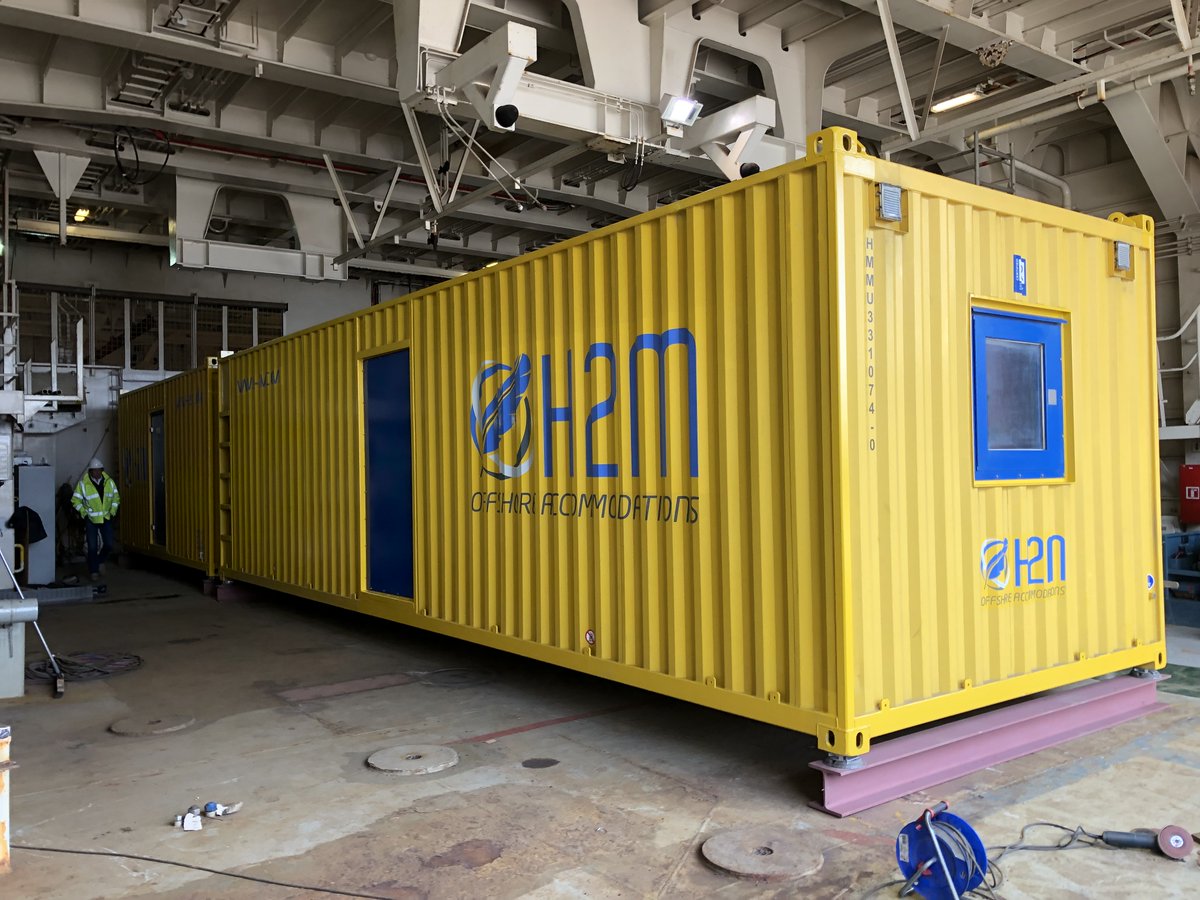 H2M has recently completed the mobilization of several lightweight accommodations modules inside the hangar of a vessel, where space was limited, and the entrance to the hangar posed significant challenges. 
#offshoreaccommodation #TLQ #livingquarters #a60cabins #offshorewind