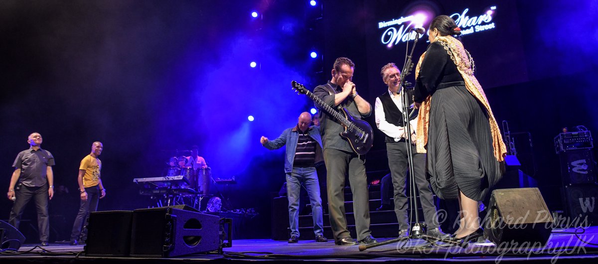 UB40OFFICIAL's tweet photo. This Throwback Thursday, here's an amazing picture of the guys being presented with their Birmingham Walk of Stars by @carrottofficial  and the Lord Mayor of Birmingham in 2018.

Big Love
UB40
#UB40 #TBT #Throwback #ThrowbackThursday  #Walkofstars https://t.co/emiwqqmOmT