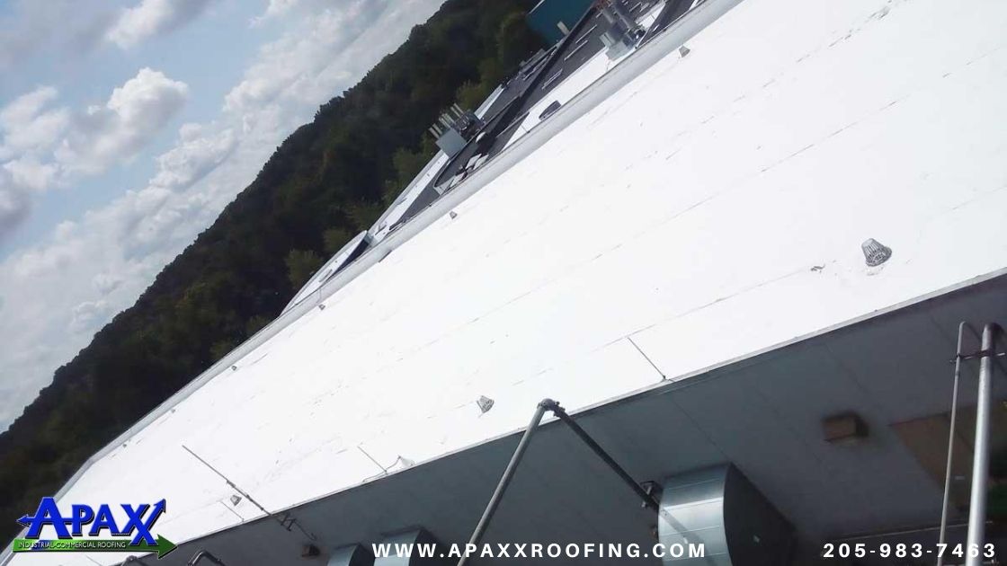 Do you need waterproofing on your industrial or commercial roof?  Let #APAXX handle all of your Roofing needs. Trust our expert roofing systems and quality #repairs.

Call us. 205-983-7463 
apaxxroofing.com 

#commercialroofers #industrialroofing #commercialroofing