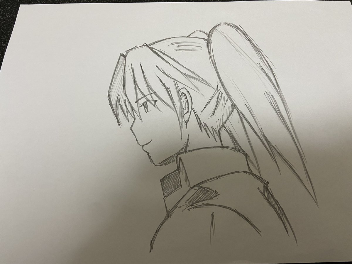 アナログで練習したくて
久しぶりに鉛筆持ちました。
なにを見て練習したか
わかる人にはわかるかな。
小説本願キャラウェンディさんに髪型を寄せて描きました