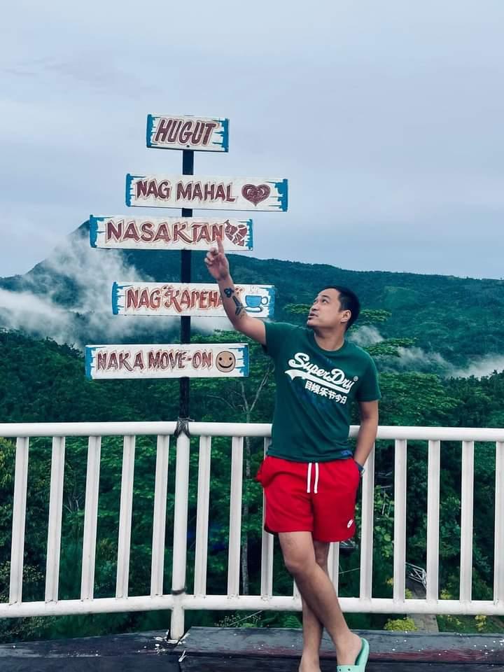 jim2xlee's tweet photo. Tatata Kape!!!..👌 #LongWeekendVibes https://t.co/2NPTxNr43F