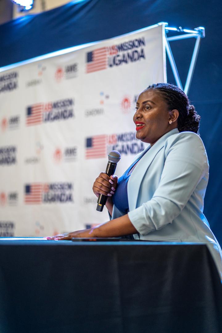 ThePhillyMina's tweet photo. 1. Don't get it twisted, work is work! But it's all the more wholesome &amp; fulfilling when it touches a subject that is vitally important to you as a person. 

Last week, I had the honor of hosting the graduation of the 5th Cohort of the Academy for Women's Entreprenuers Program... https://t.co/hpZ6Q4l0JL