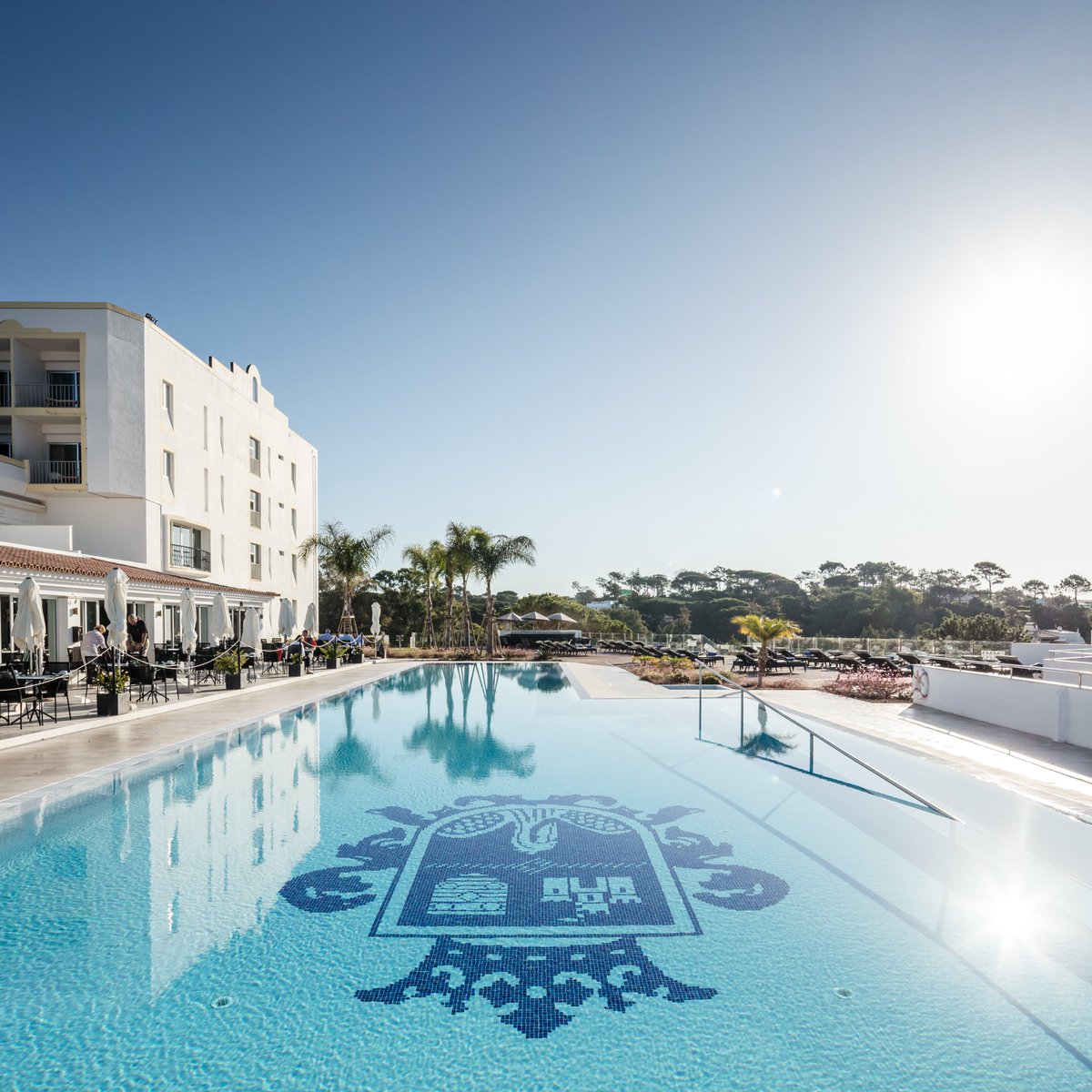 We have been nominated as Portugal's Best Golf Hotel 2023 in the World Golf Awards.

Vote for us here: worldgolfawards.com/.../portugal-b…

#worldgolfawards #donafilipahotel #Algarve #jjwhotels #golfatjjw #visitalgarve #Portugal #luxurytravel