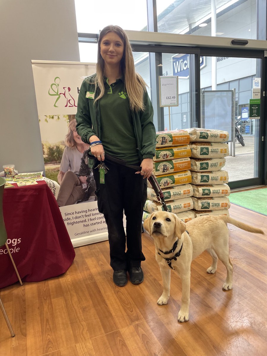 Fabulous staff at ⁦<a href="/PetsatHome/">Pets at Home</a>⁩ Wycombe continuing to support ⁦<a href="/HearingDogs/">Hearing Dogs for Deaf People</a>⁩ for their Easter appeal. ⁦<a href="/VolTeamHDogs/">Volunteering H-Dogs</a>⁩ ⁦@PetsAtHomeFdtn⁩ ⁦<a href="/KGHearingDogs/">Kevin Game</a>⁩