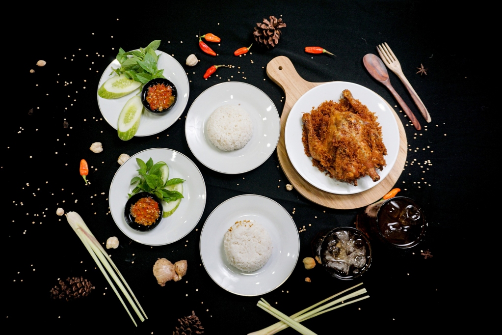 Kynetic_ICT's tweet photo. 🍽️📈 Il #foodmarketing è un'area in costante evoluzione, e per avere successo è importante conoscere le ultime tendenze e strategie vincenti. Ecco alcuni consigli utili per migliorare la propria #presenzaonline e #aumentarevendite:
✅… https://t.co/WViPN577JX https://t.co/XhmtaRKv4a