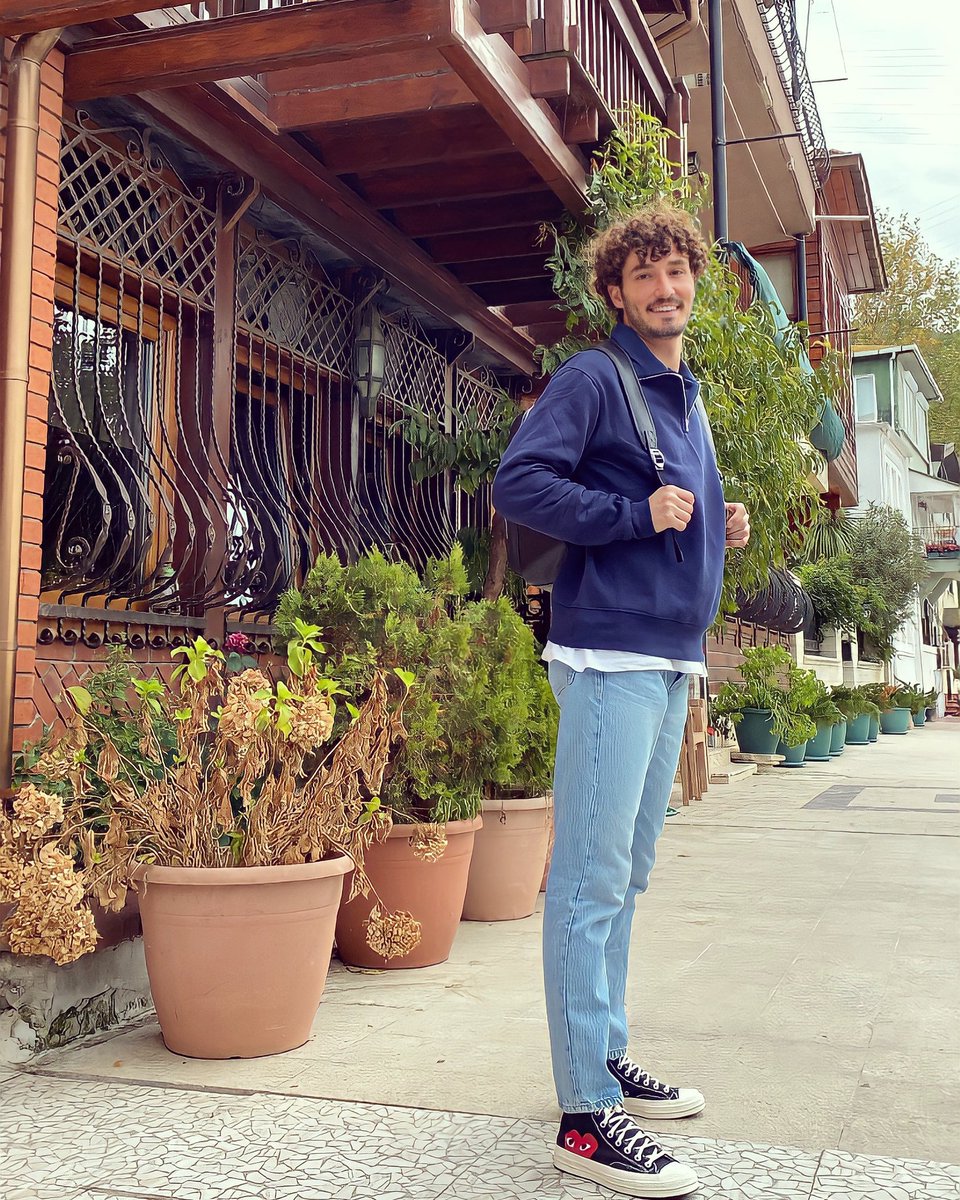 insan olmak yetmiyor süpermen olmak lazım bazen