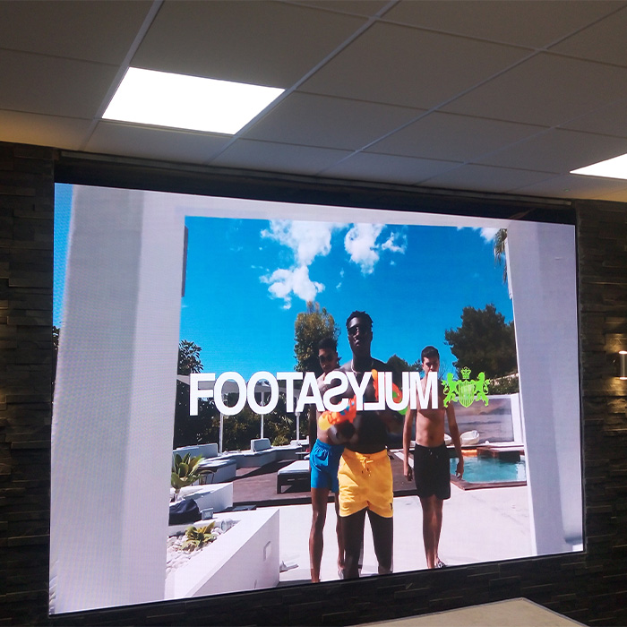 BAITRONICS's tweet image. Don't settle for ordinary - immerse yourself in the excitement of sports like never before!
Elevate your sports viewing experience with our #BAITRONICS HD Series P1.56 COB LED screen!
#HDLEDscreen #LEDDisplay #SportsInHD #LEDvideowall #COBLEDscreen #Anticollision