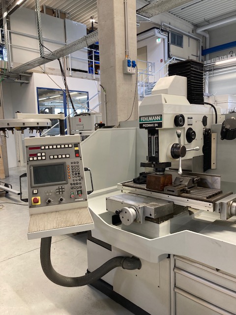mach4metal's tweet image. CNC milling machineFEHLMANN - Picomax P54 X-Axis:  500mm
Y-Axis:  250mm
Z-Axis:  160mm
Table Length: 885mm
Table Width:  320mm
Table load: 250
Power on spindle:5kW
Spindle speeds: 8000Rpm
Spindle Taper:  SF-32ISO/Bt/Mk
#mach4metal #fehlmann #picomax #mill #cncmill