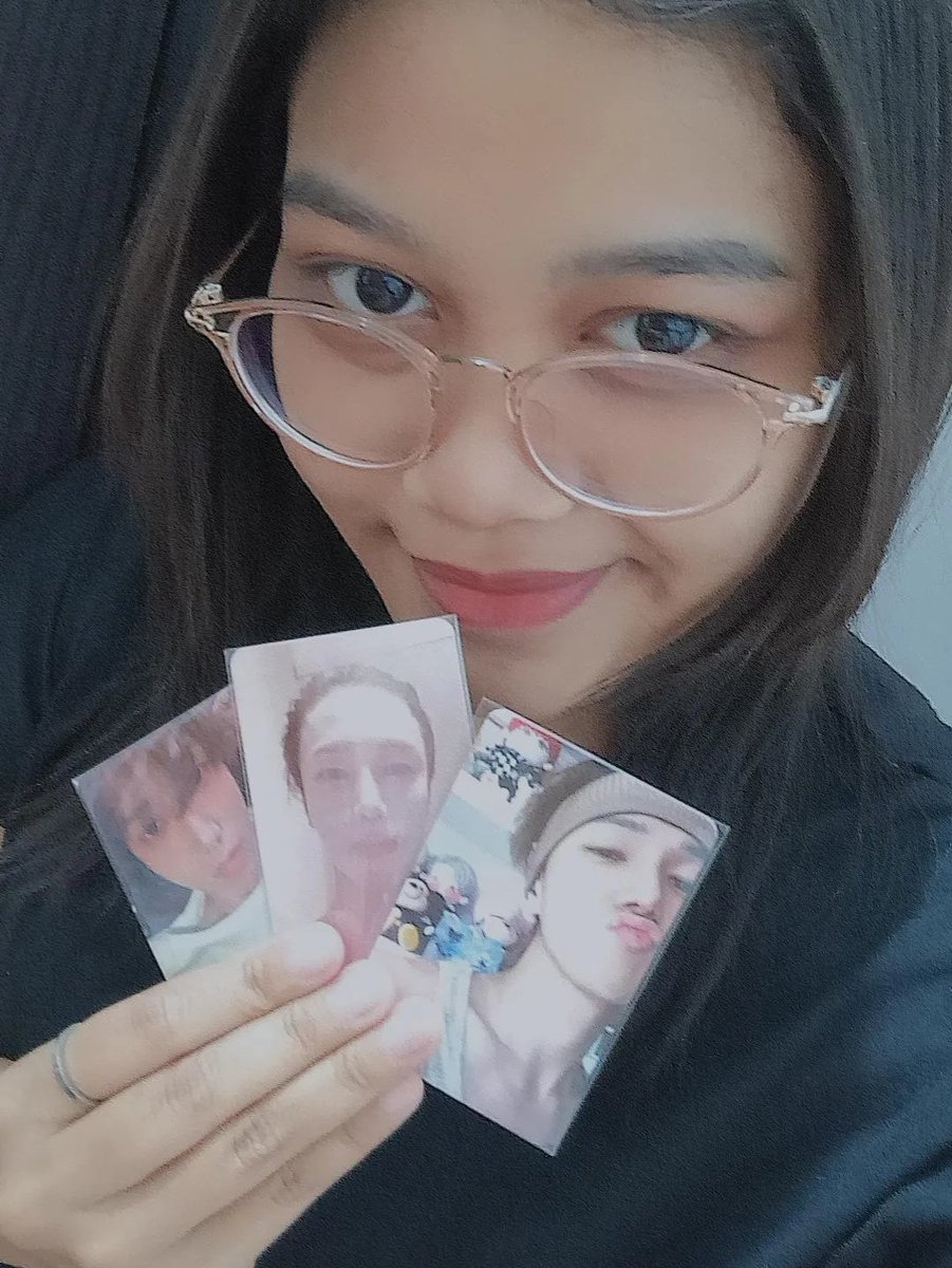 piowoon's tweet image. ALAY BANGET 😭🙏
Maaf pak, sumpah, serius, asli. Kalau pakai gaya bapak yesung, saya berasa anak alay 😭🙏
#ELFSelcaDay with #YESUNG
*Jijique sendiri
Delsooooonnn
