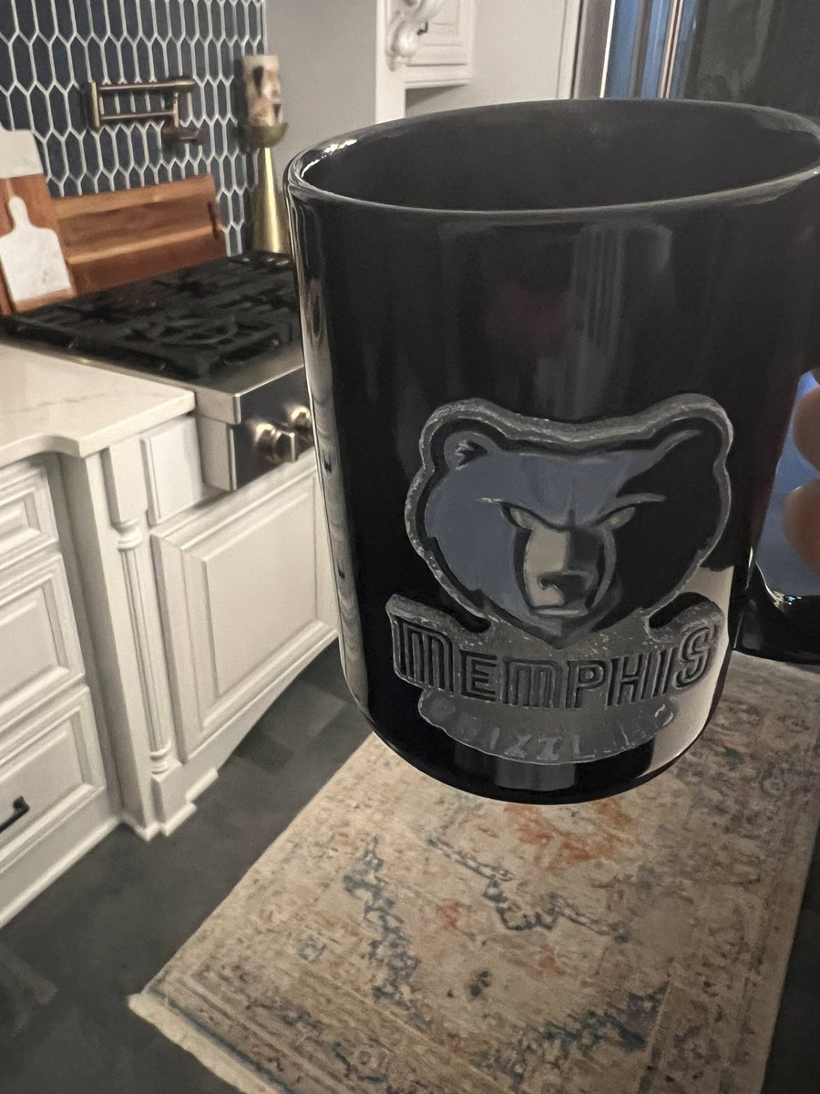 mehdidds's tweet photo. I’m starting my first coffee and like my team it could only keep me going for 24 minutes.#JustKidding #NotReally  #StillLoveMyGrizzlies #WhyYouDoThisToMe https://t.co/xuEVgBilXN