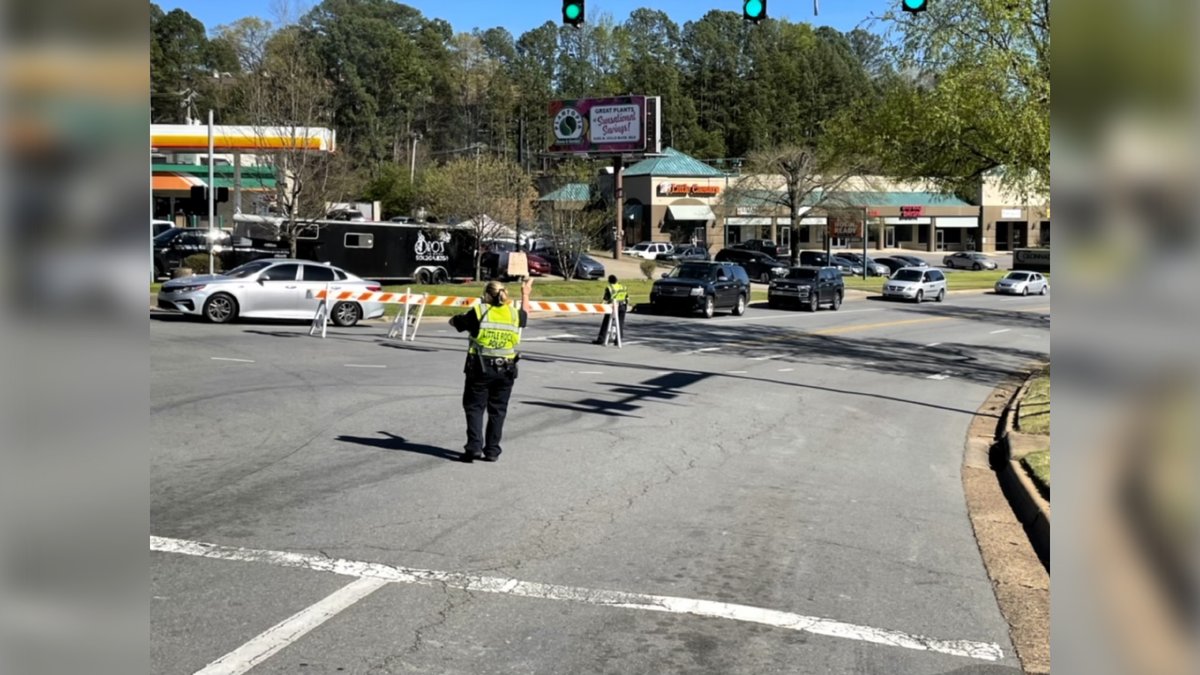 CityLittleRock's tweet photo. Stay up to date on all remaining road closures and traffic changes with ease. Visit https://t.co/Ku1EAeylU2 https://t.co/Sibhw54GHG